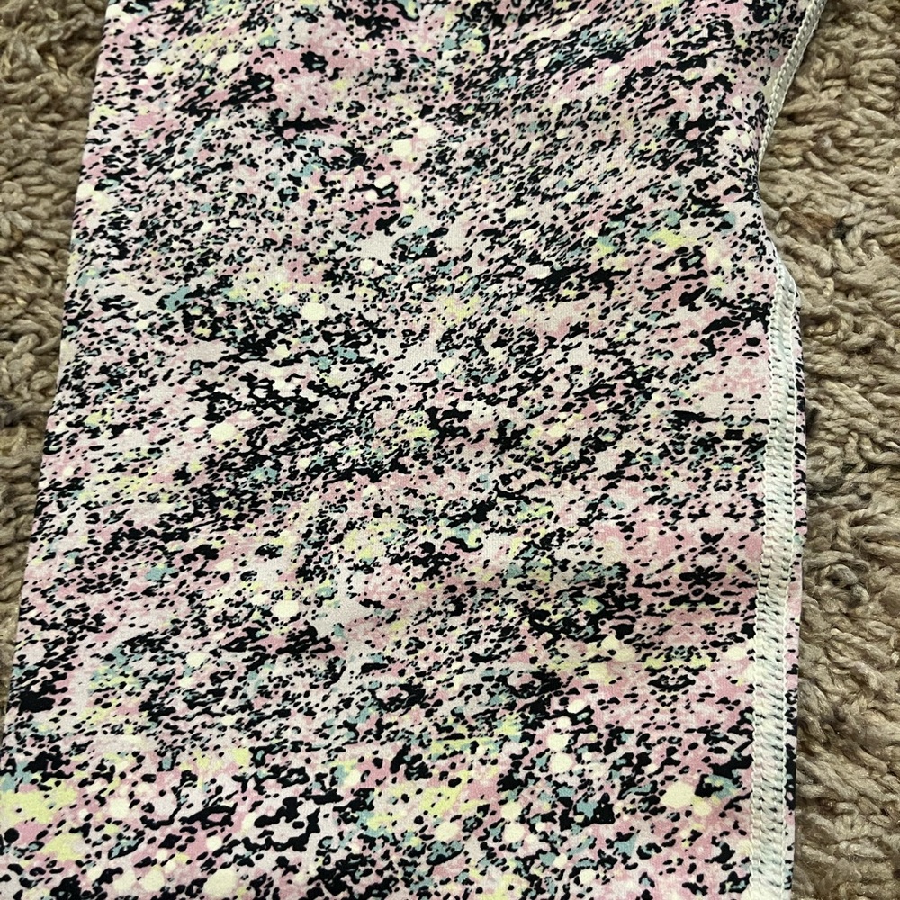 Fabletics Speckled Seamless High-Waisted Leggings - Pink and Black - Picture 2 of 4